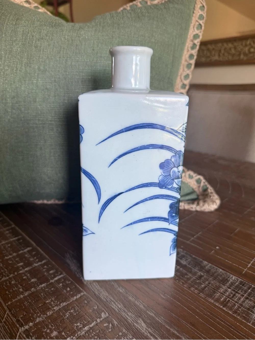 Unbranded elegant blue